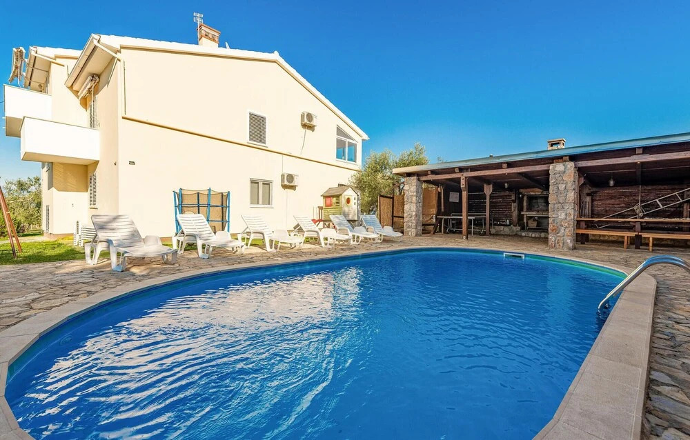 Nice Home in Pasman With 4 Bedrooms, Wifi and Outdoor Swimming Pool