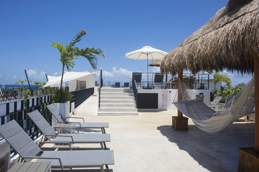 Hotel52