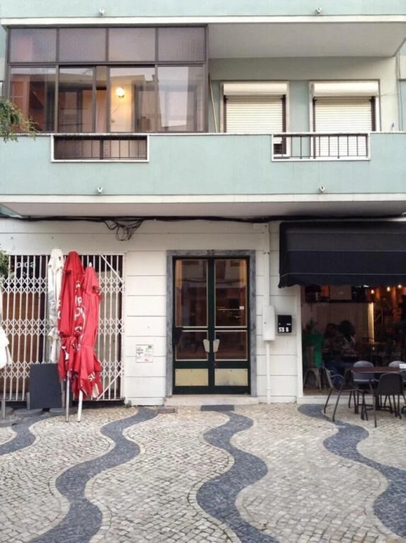Charming 53 Rooms in Cacilhas - Hostel