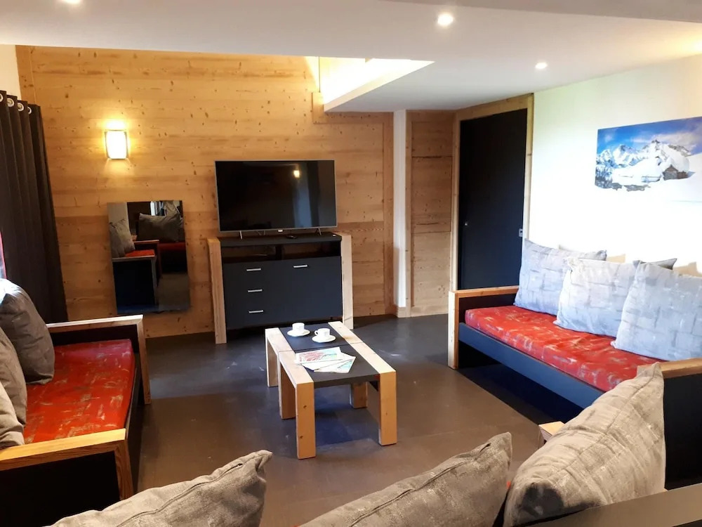 Residence LES Coches 7 Rooms in a Family Resort at the Bottom of the Slopes Bac623