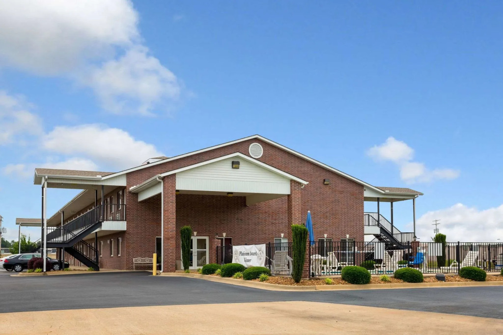 The Magnolia Hotel Searcy