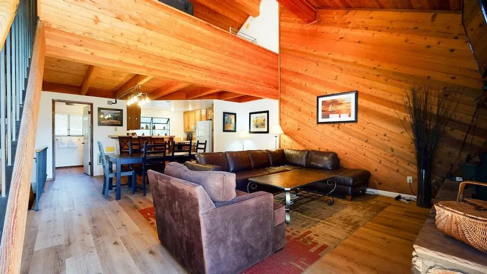 Snowflower 20 Pet-Friendly, Spacious Corner Unit With Great Complex Amenities by RedAwning