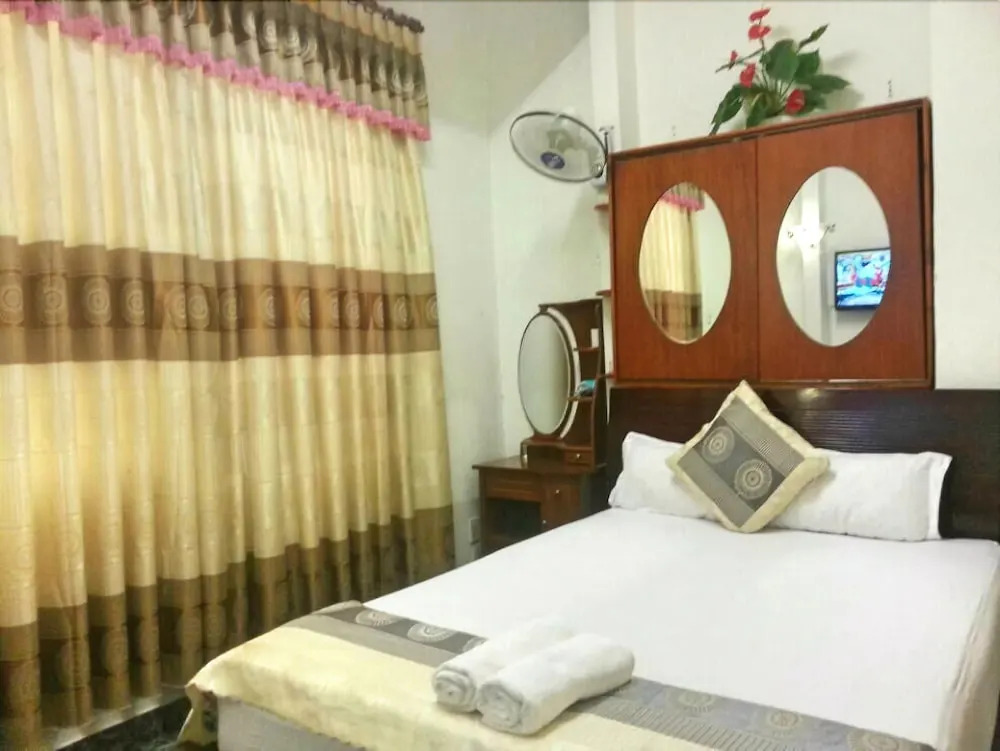 SaiGon CoZy II Hotel