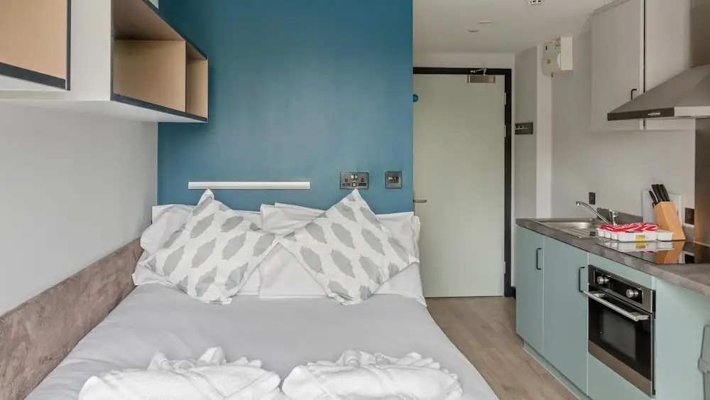 Central and Stylish Studio