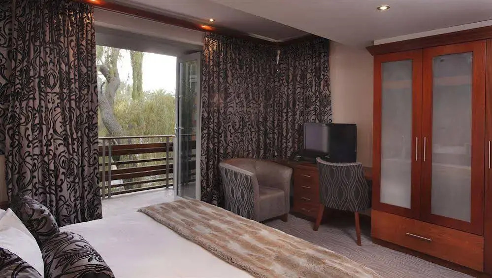 Moloko Executive Apartments & Hotel