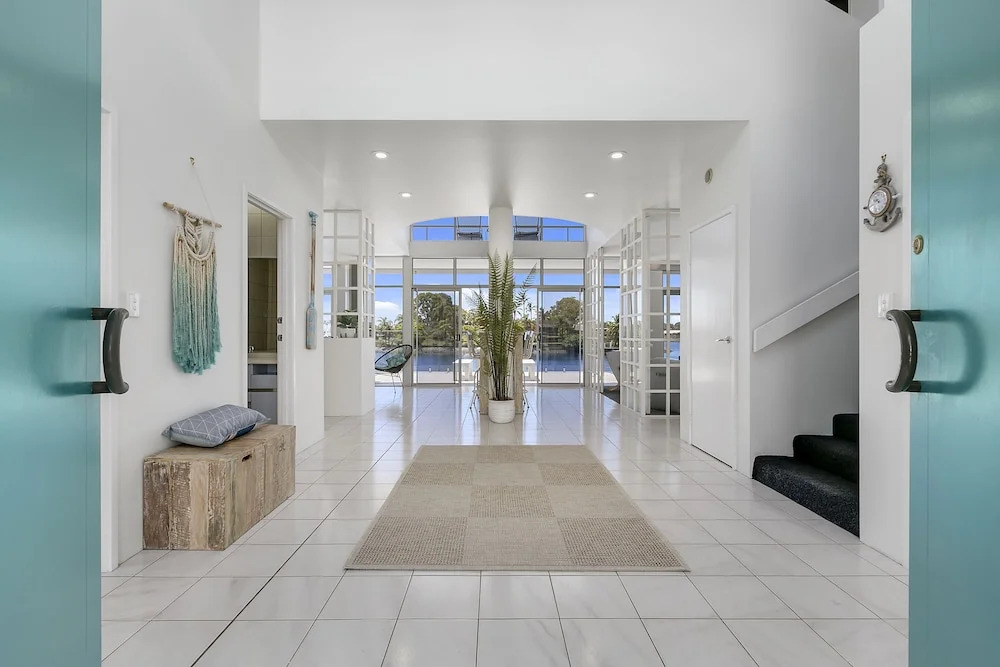 Havana Blue - Large 4 Bedroom Home