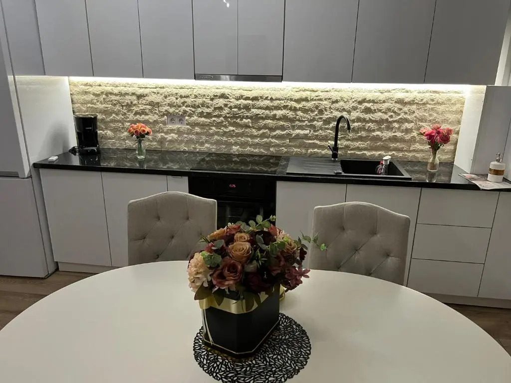 R&R Apartment