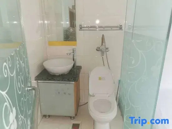 Yichun Xinxin Fashion Inn