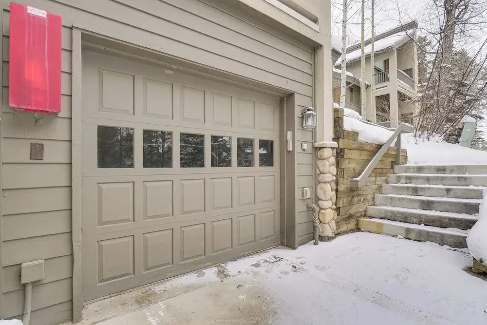 Walk to Chairlifts: Breck Condo w/ Private Patio