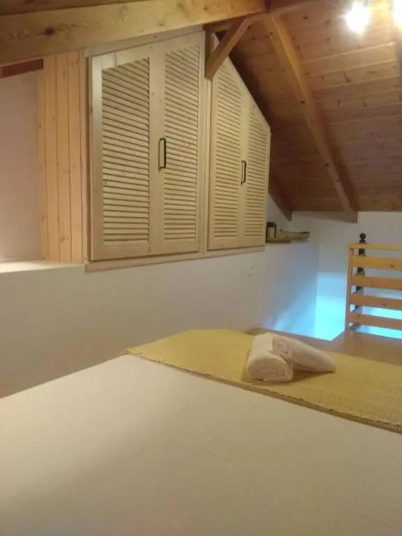 Elia house