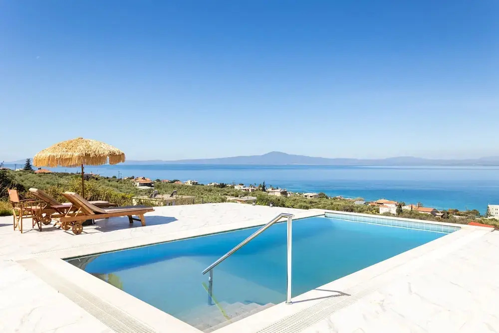Modern Seaview Nest With Pool Panoramic Views