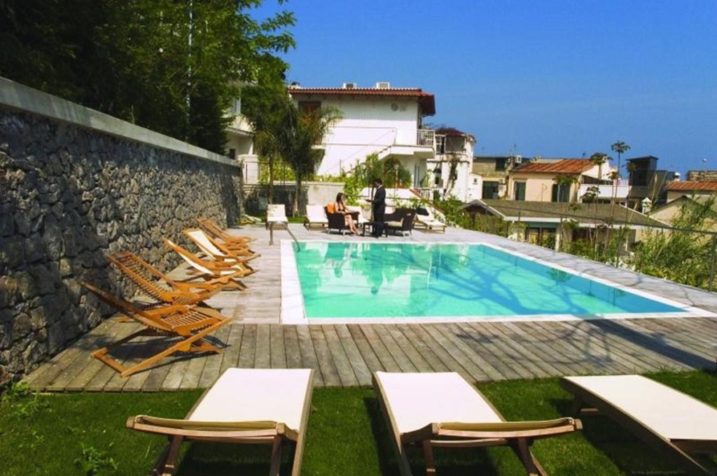 Marina 10 Design Hotel & SPA
