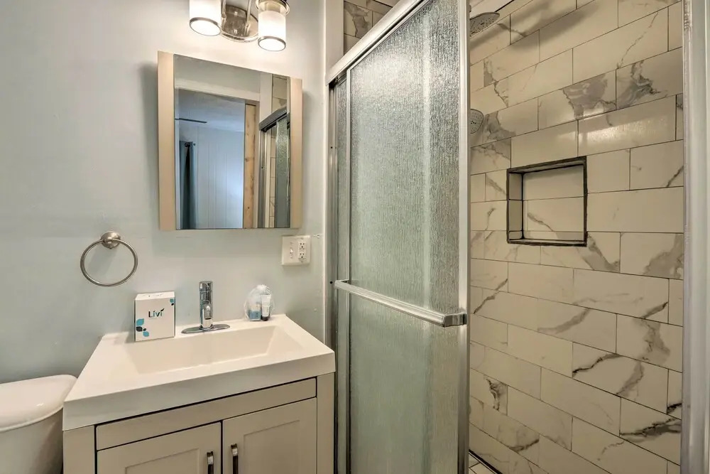 Hilton Head Condo w/ Covered Balcony + Pool Access