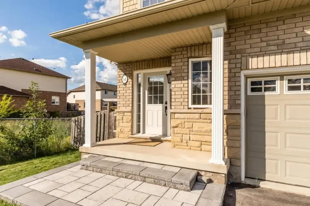 Unique Townhome Private HOT TUB Gym Sauna BBQ Playground Garage
