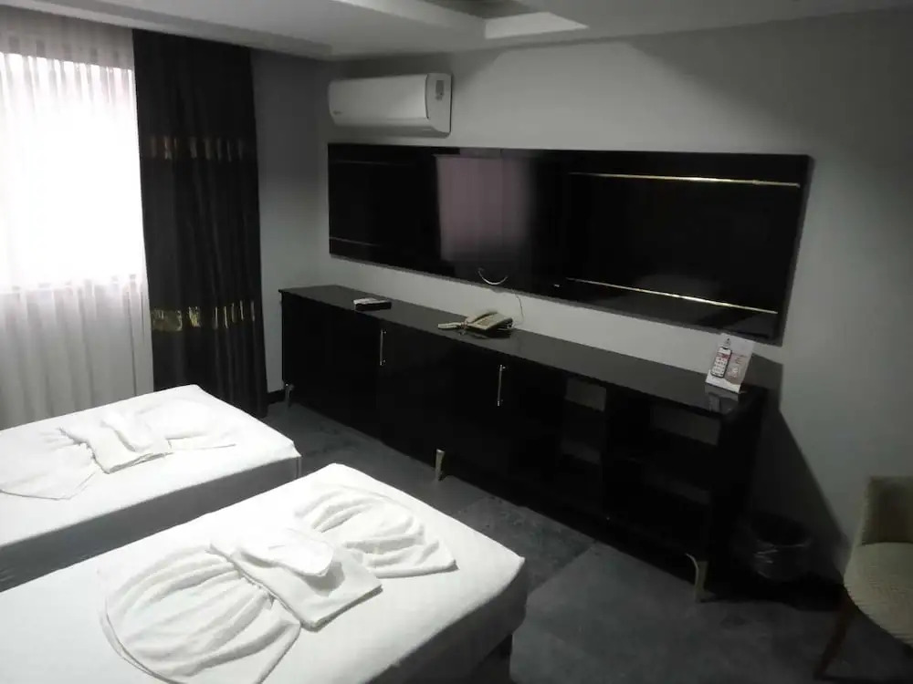 KY Continental Apartments