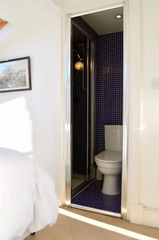 3 Bedroom Cottage in Kensington Sleeps 6