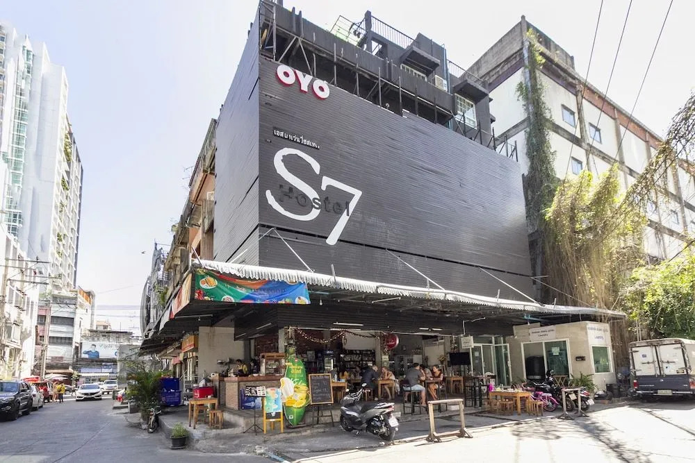 Oyo 524 S7 Hostel