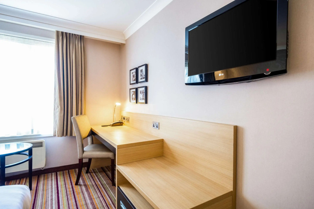 The Samuel Ryder Hotel St Albans, Tapestry Collection Hilton