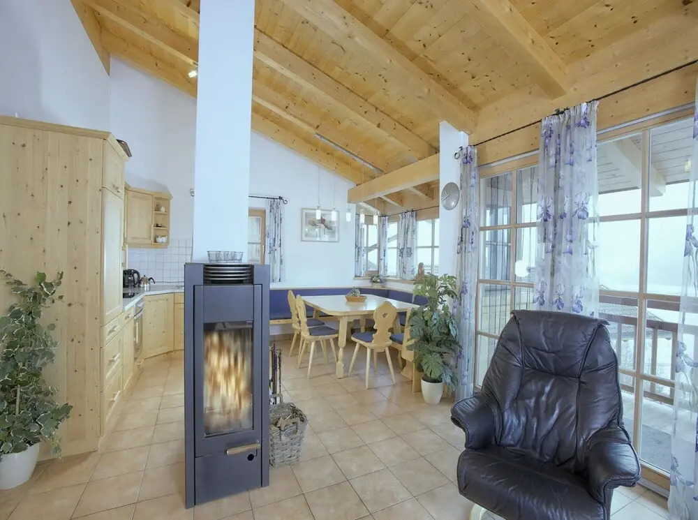 Chalet in Austria Near Ski Bus and Sauna