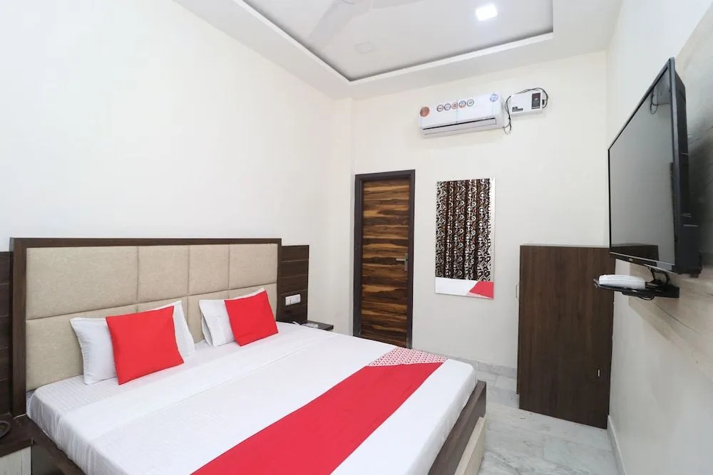 Oyo 39638 Hotel Indigo