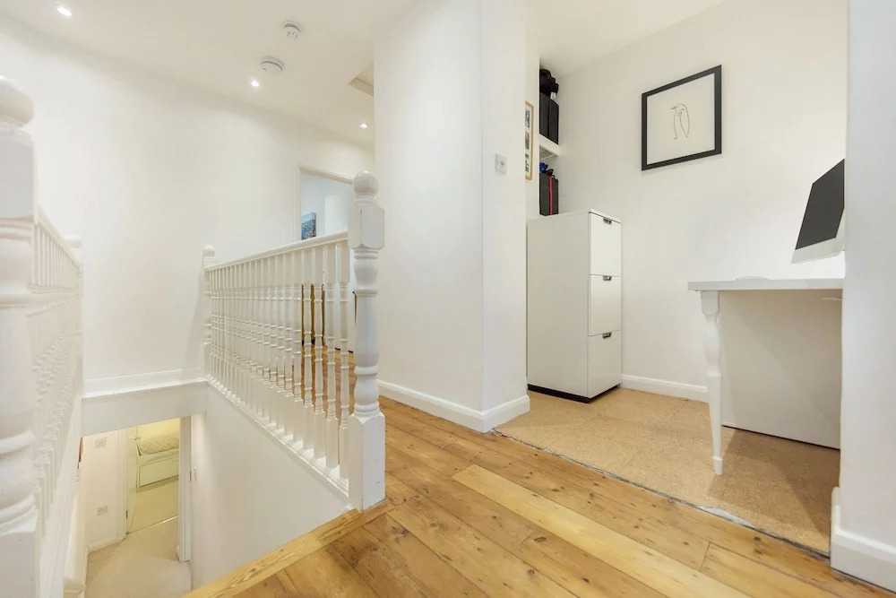 The Spacious Putney Duplex - SCF