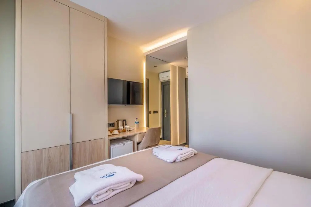 SeaTown Hotel