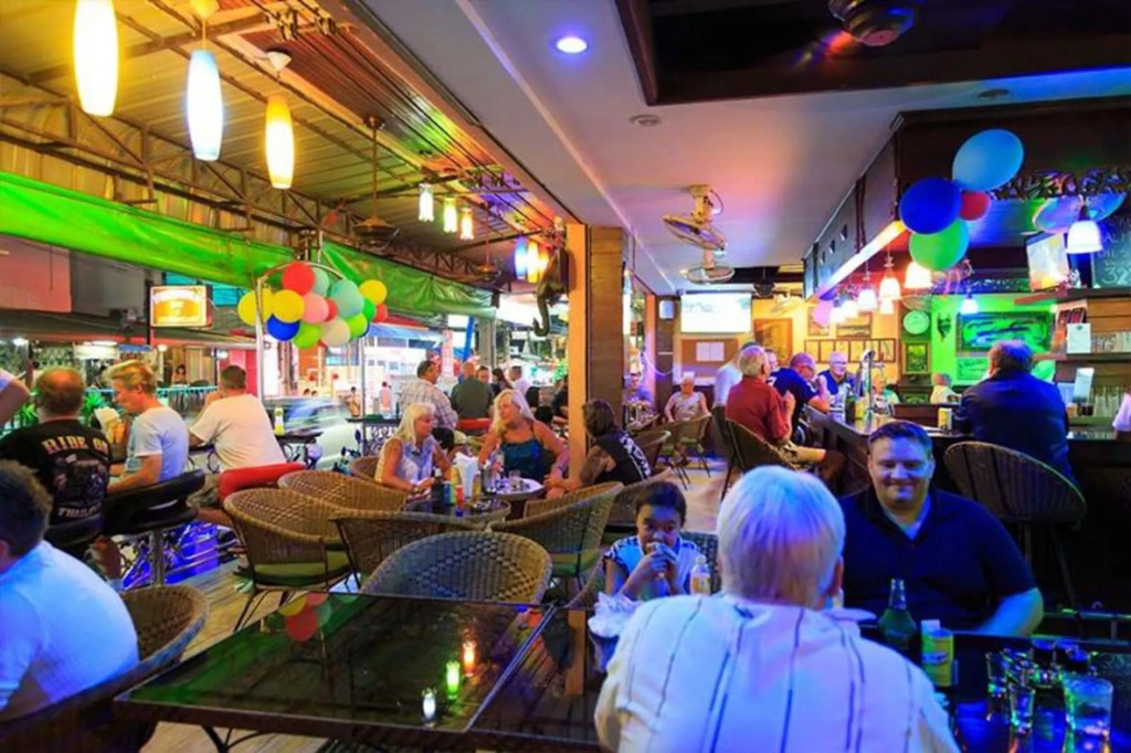 Harrys Hotel Bar & Restaurant