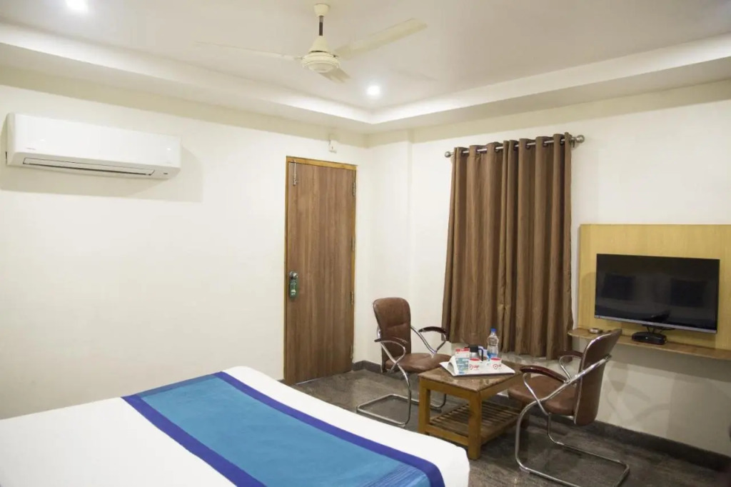 Hotel SLV Grand
