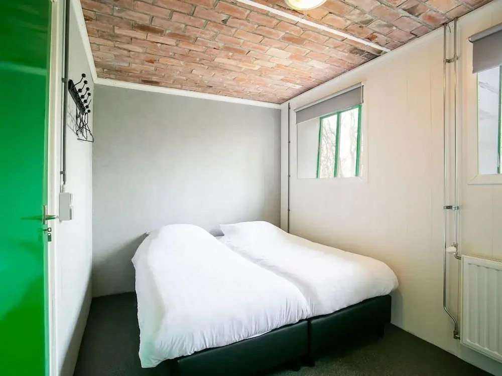 Cozy Holiday Home in Sint Maartensvlotbrug With a Garden
