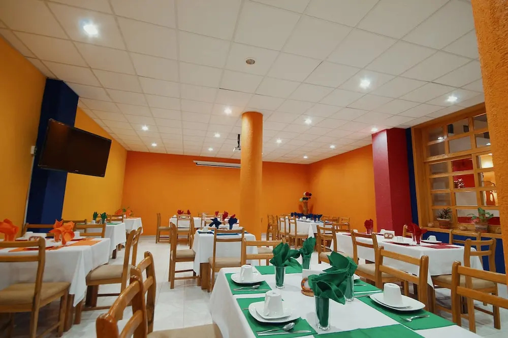 HOTEL EL CONQUISTADOR MONARCA