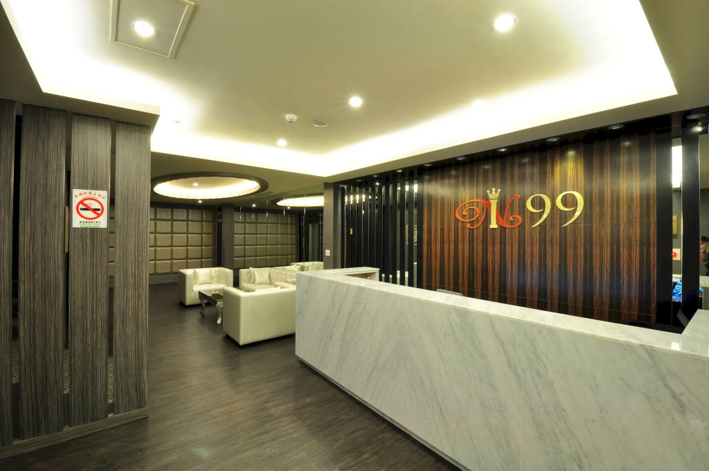 IN99 Hotel