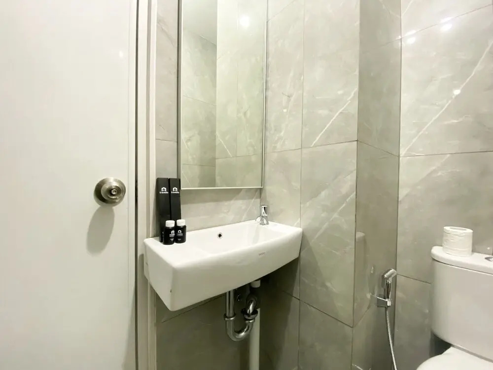 Compact And Comfortable Studio Sayana Bekasi Apartment