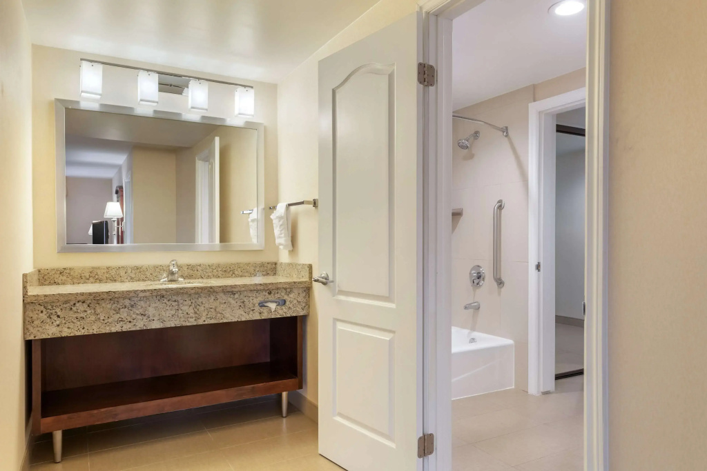 Best Western Plus West Covina Inn