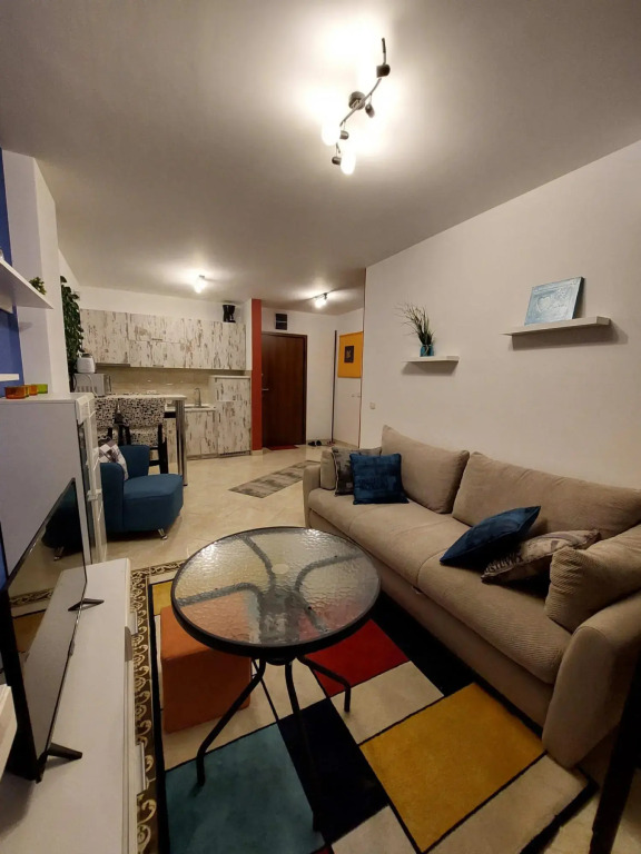 Lovely Flat with Balcony and Sea View in Becici