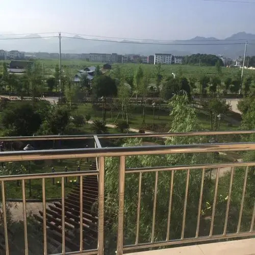 Xian Ju Shen Jian Zhong Guest House