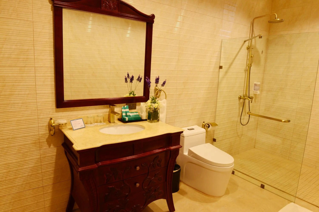 Boracay Summer Palace Hotel