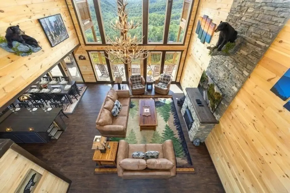 Above The Rest - 4 Bedrooms, 4.5 Baths, Sleeps 12 4 Home by Redawning