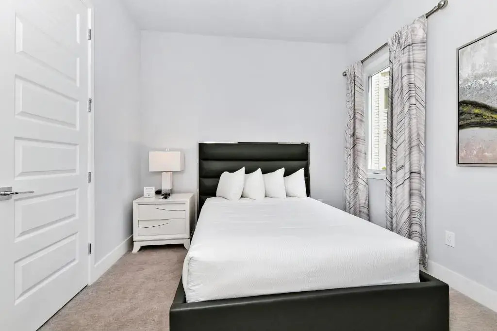 Cozy Condo near Disney w Hotel Amenities - 7770 - 23-109