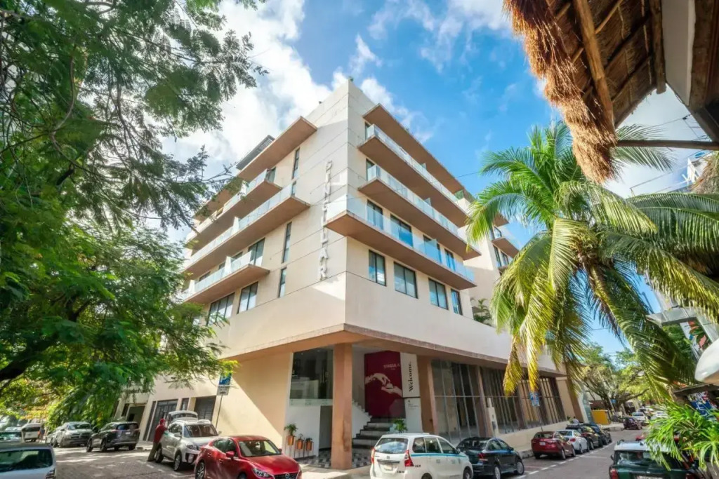 2 Suites, Terrace + Pool - Steps To Indigo Beach!