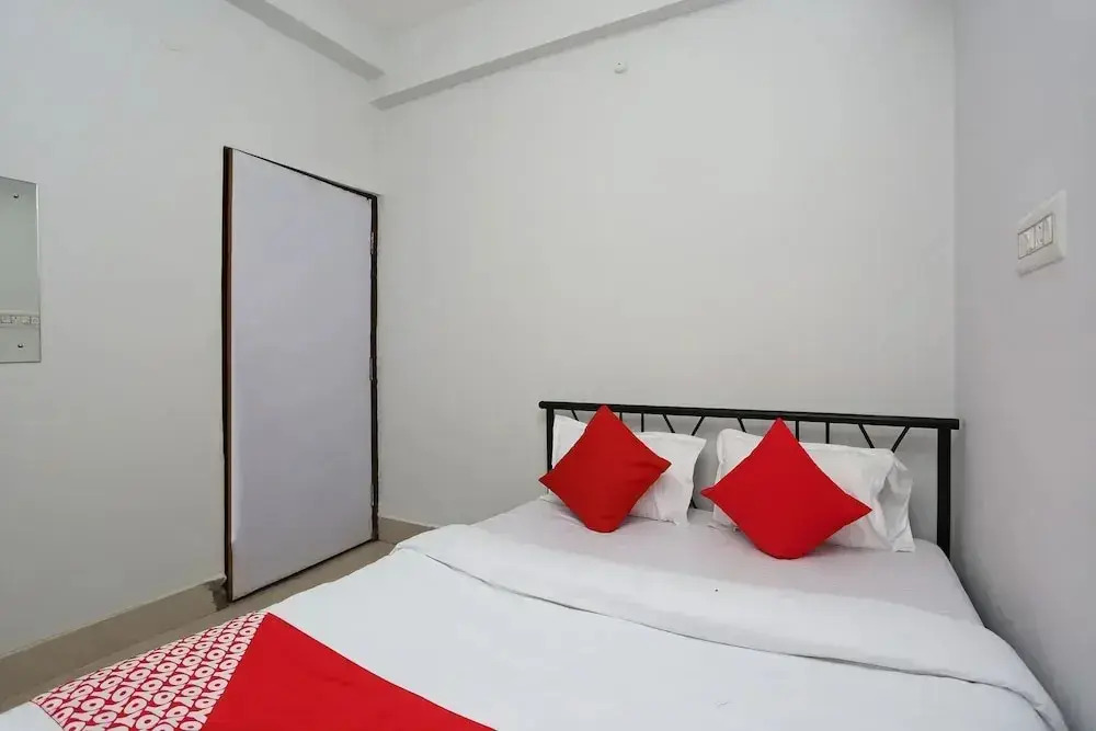 Stay Ekante By OYO Rooms
