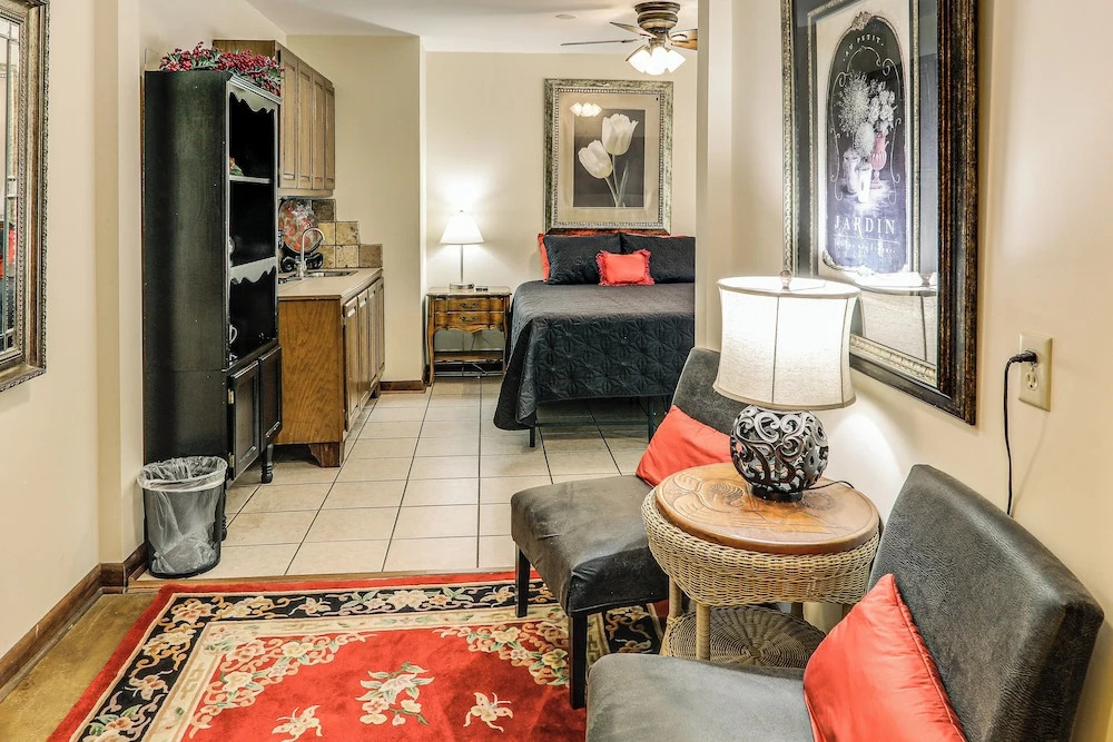 15 Mi to University of Memphis: Getaway w/ Games
