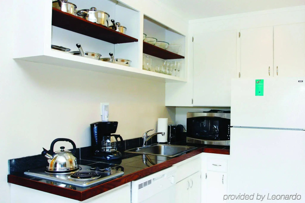 The Suites at Fishermans Wharf