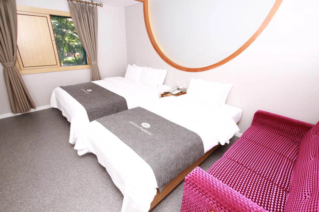 Symphony Hotel