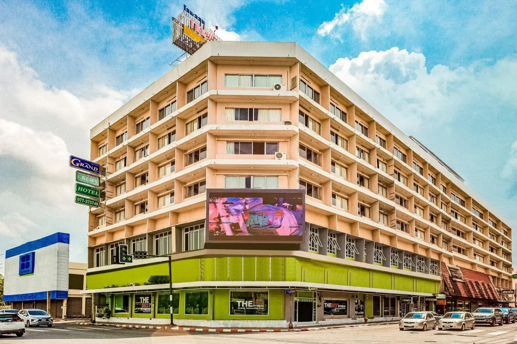 Grand Thara Hotel