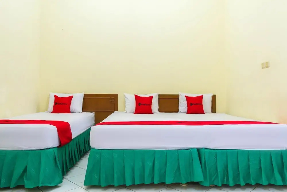 Reddoorz Near Grage City Mall 2