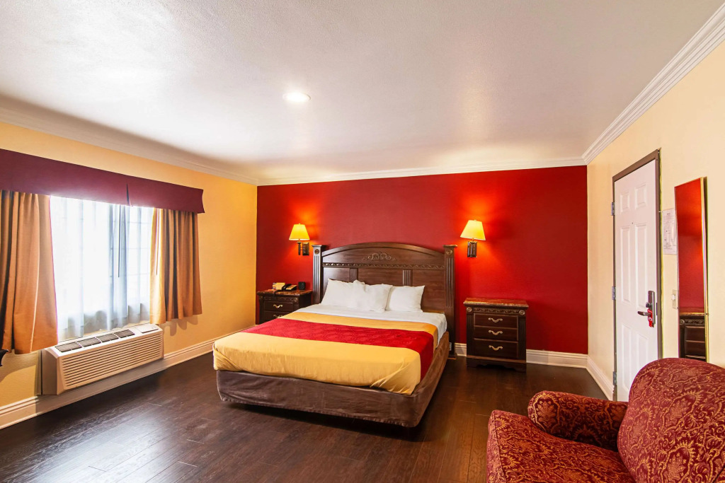 Econo Lodge Long Beach I-405