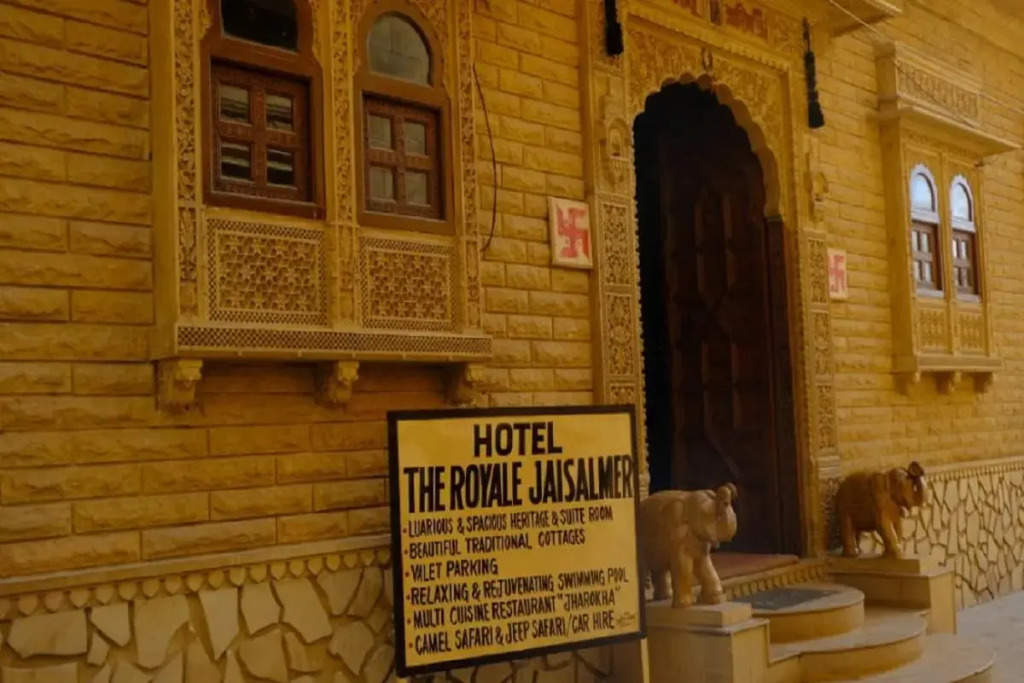 Hotel The Royale