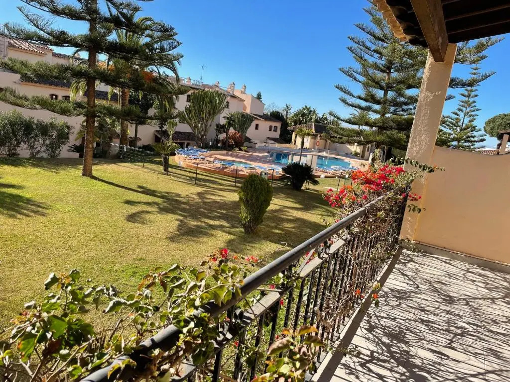 Apartamentos El Toro