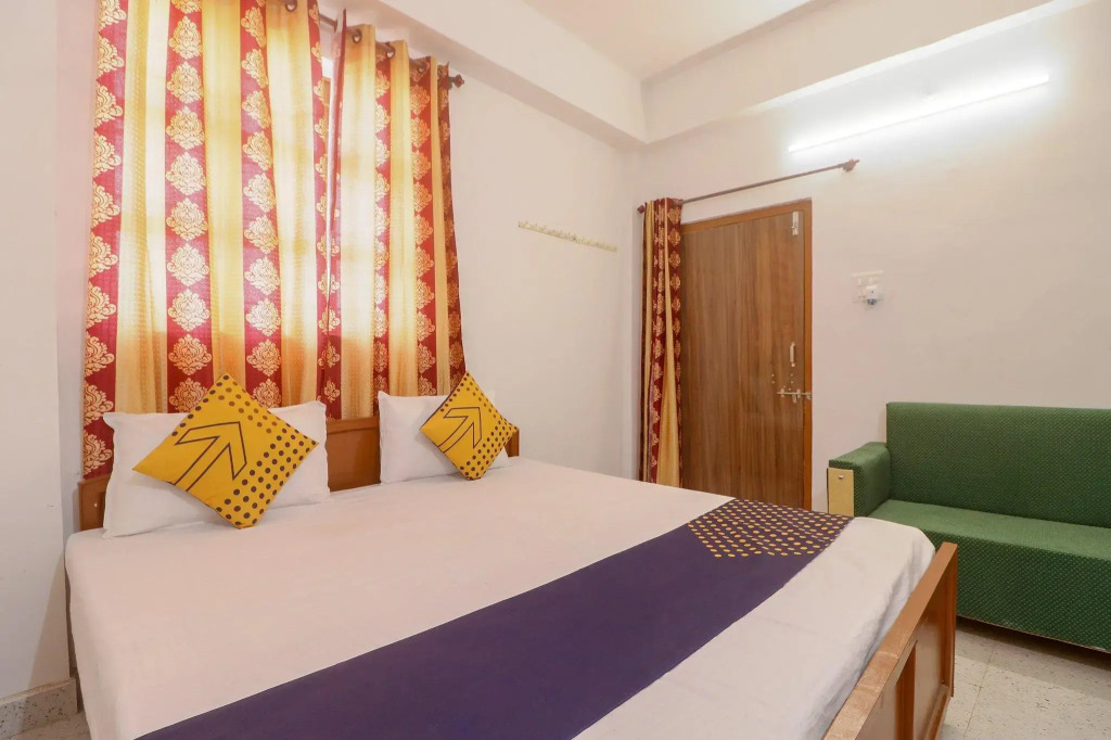 SPOT ON 61224 Hotel Om Kanha