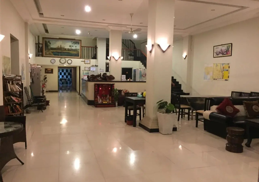 Safari Hotel
